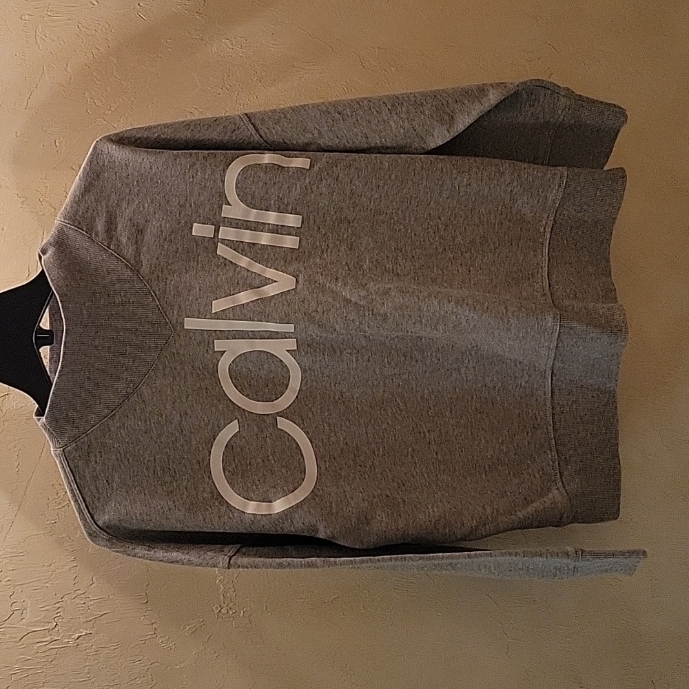 Calvin Klein sweatshirt
